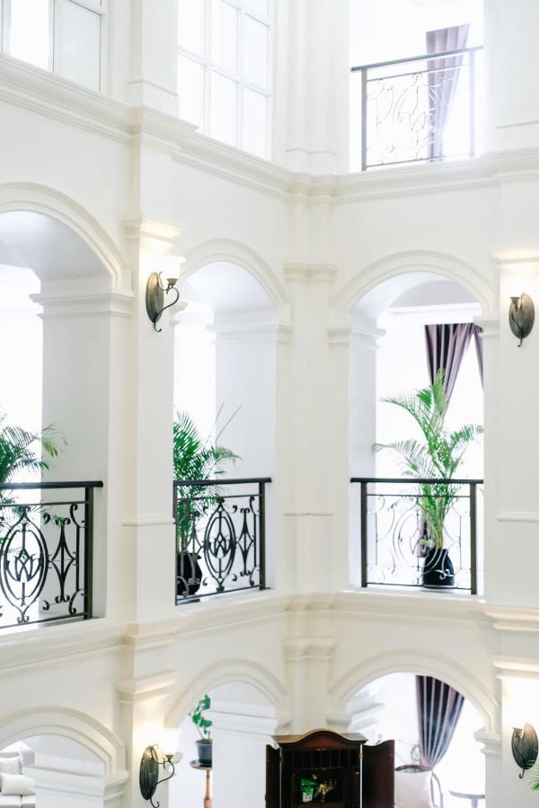 Mahalaya The Legacy Hotel Solo Extérieur photo